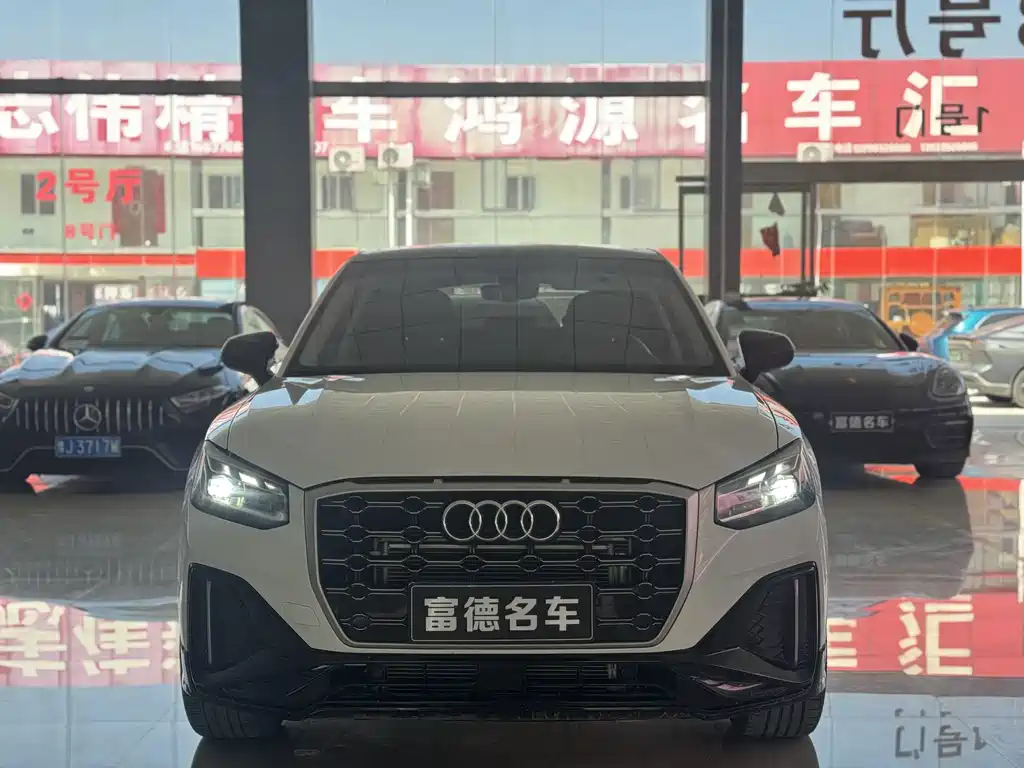 Audi Q2L 2022