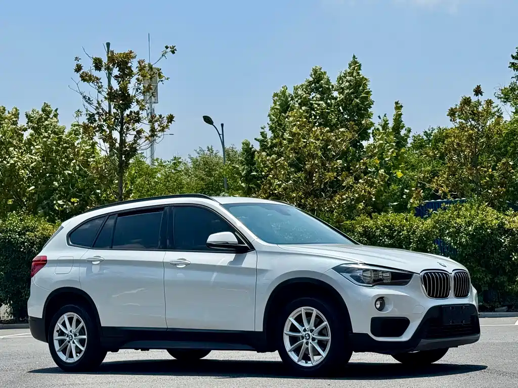 BMW X1 2017 — фото 3