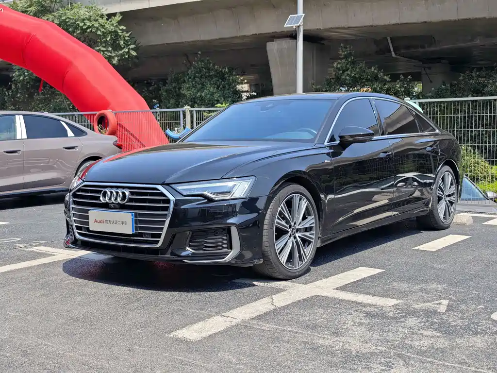 Audi A6L 2022 — фото 1