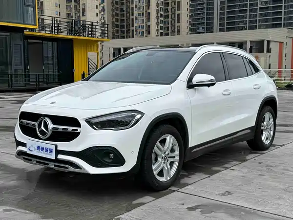 Mercedes-Benz GLA 2021