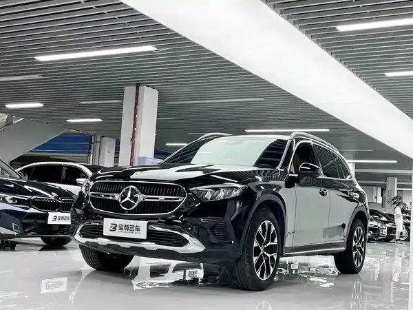 Mercedes-Benz GLC 2023