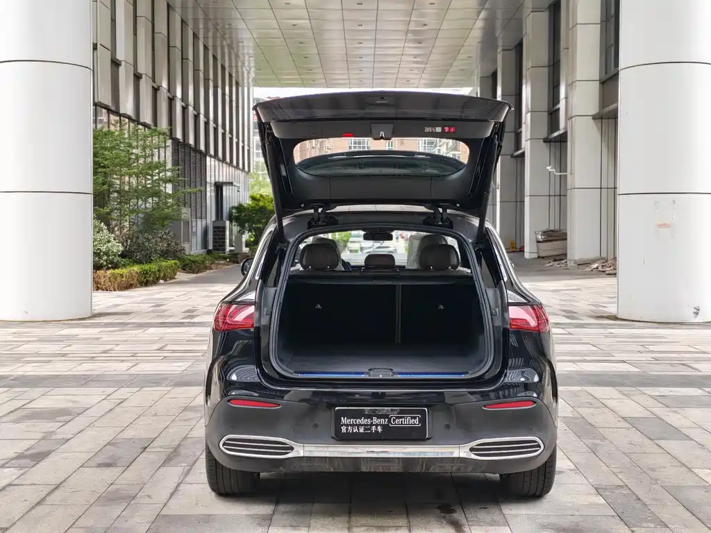 Mercedes-Benz EQE SUV 2025