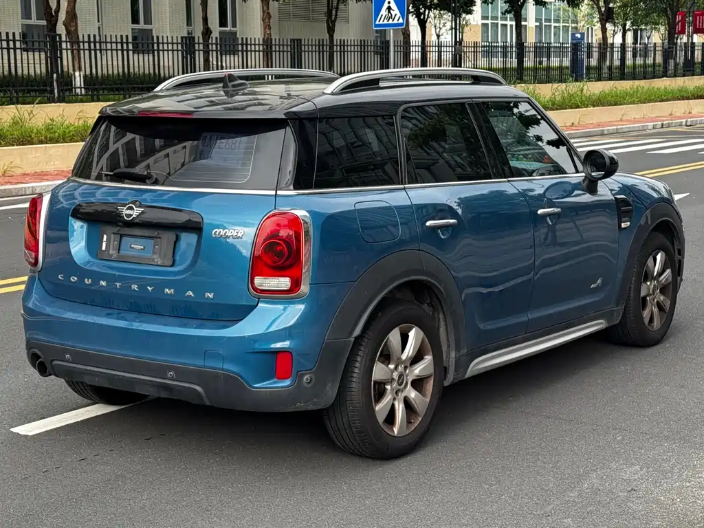 MINI Countryman 2019 — фото 17