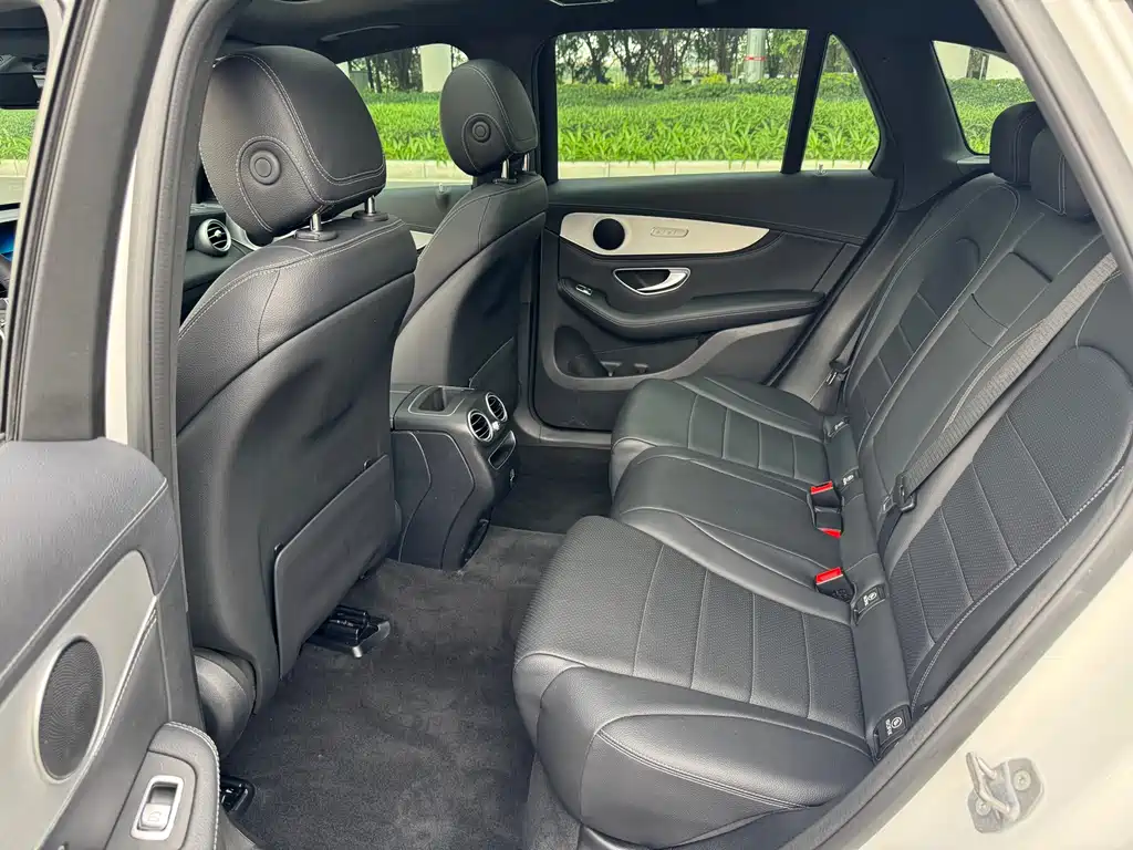 Mercedes-Benz GLC 2019 — фото 11