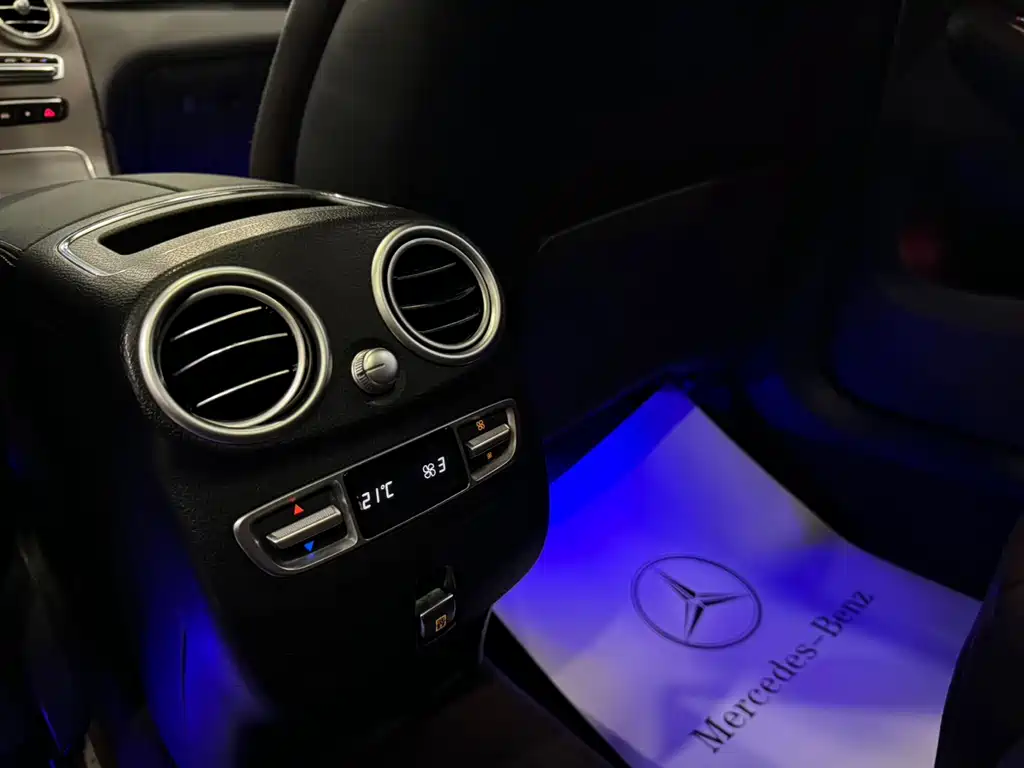 Mercedes-Benz GLC 2019 — фото 16