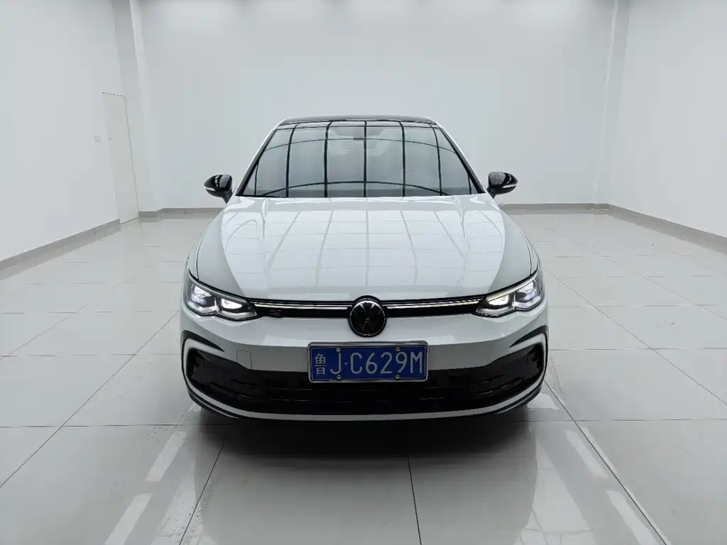 Volkswagen Golf 2023