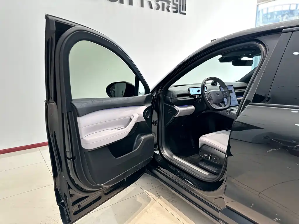 NIO EC6 2024 — фото 10