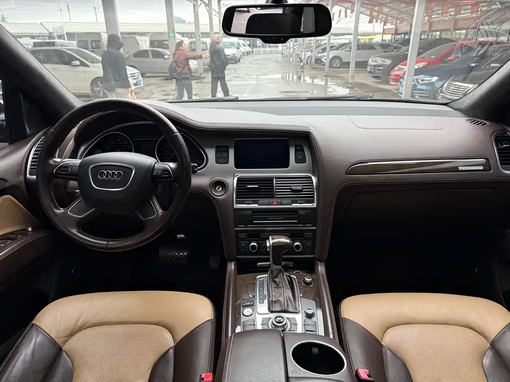 Audi Q7 2014 — фото 9