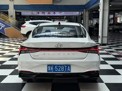 Hyundai Elantra 2023