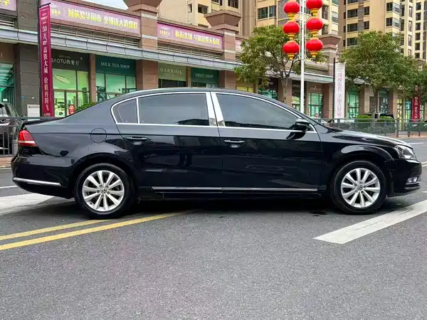 Volkswagen Magotan 2013