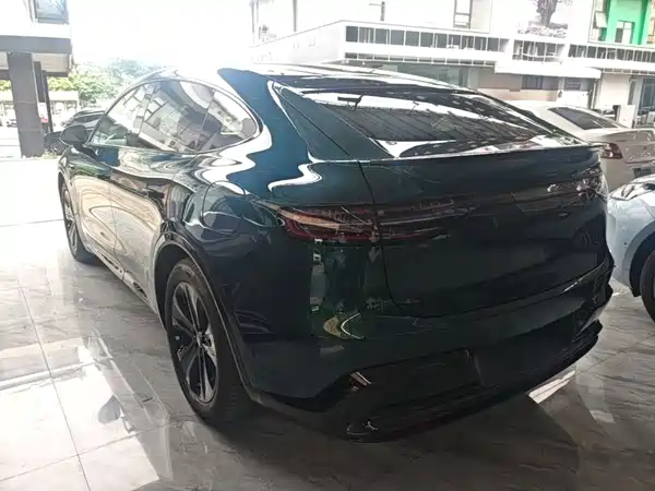 Luxeed R7 2026