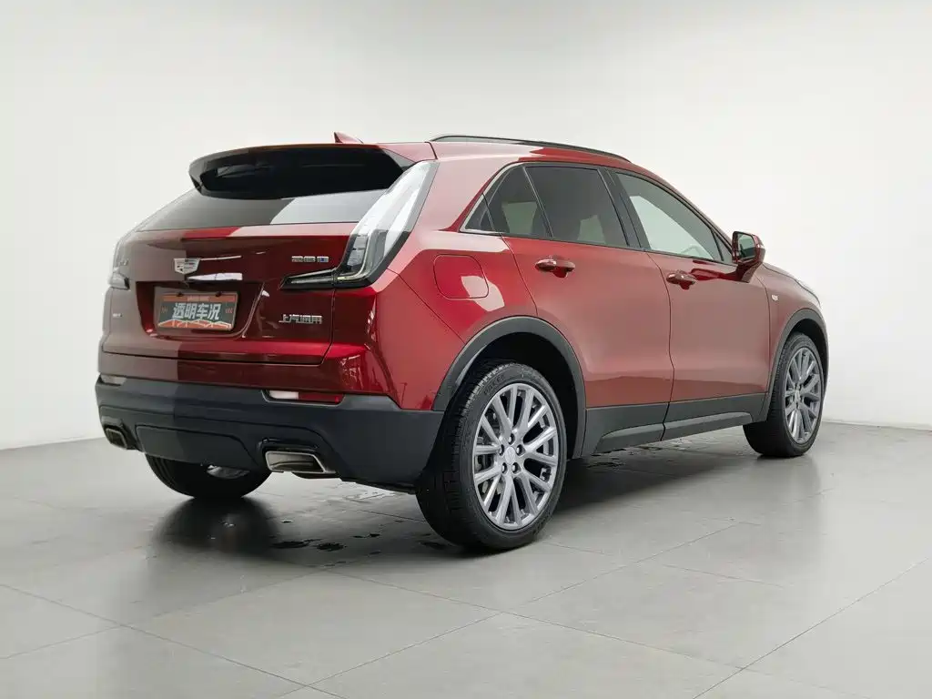 Cadillac XT4 2022 — фото 2