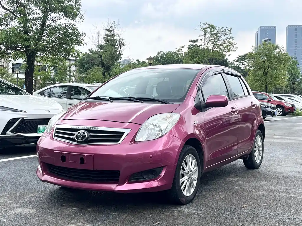 Toyota Yaris 2011