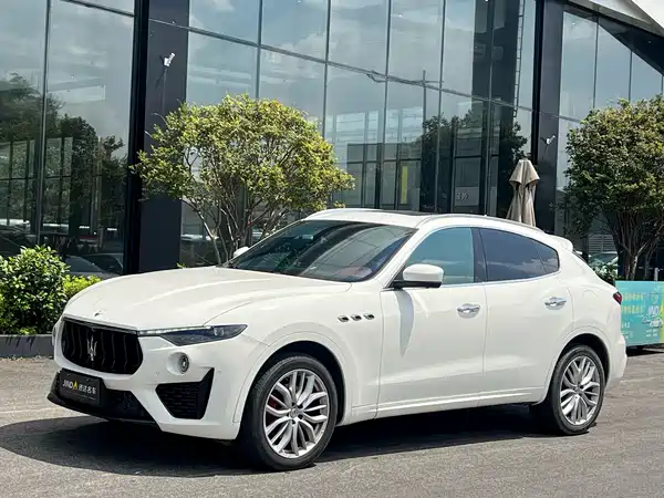 Maserati Levante 2022