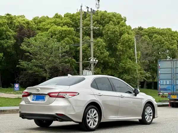 Toyota Camry 2021