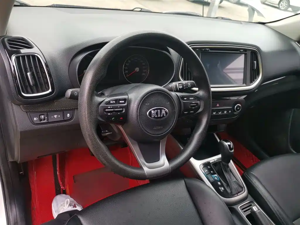 Kia KX3 2015 — фото 11