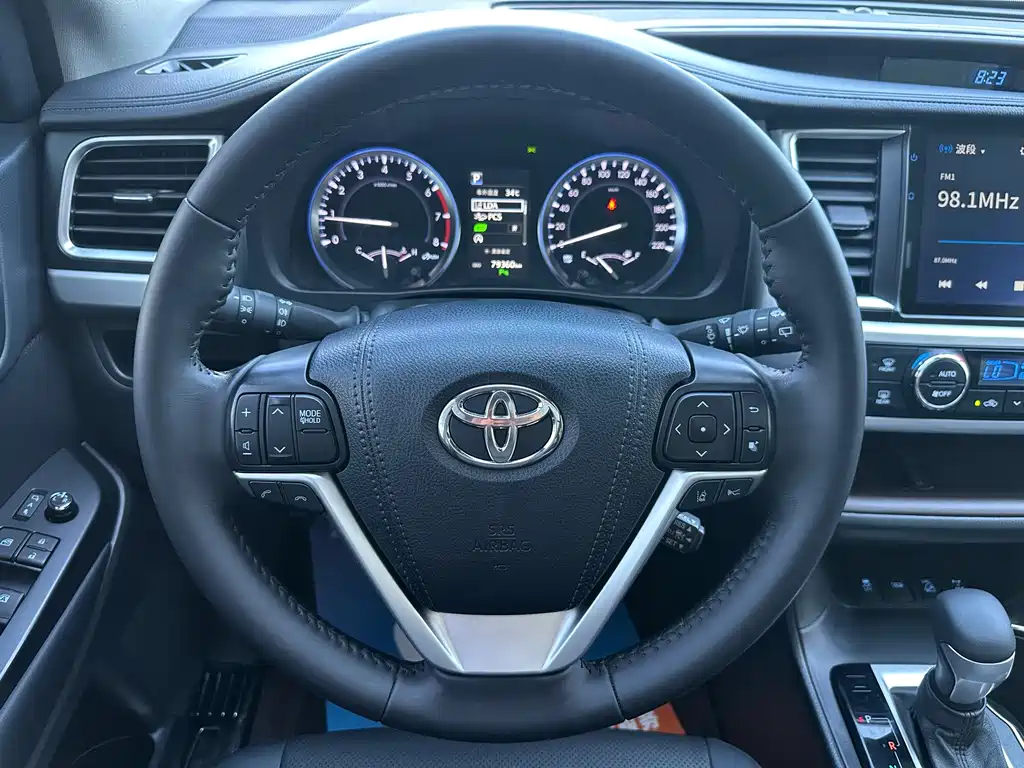 Toyota Highlander 2021 — фото 11