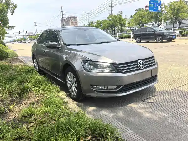 Volkswagen Passat 2011