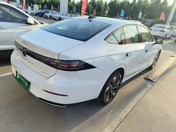 Volkswagen Sagitar 2026