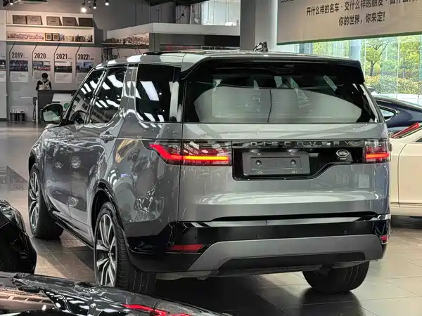 Land Rover Discovery 2021