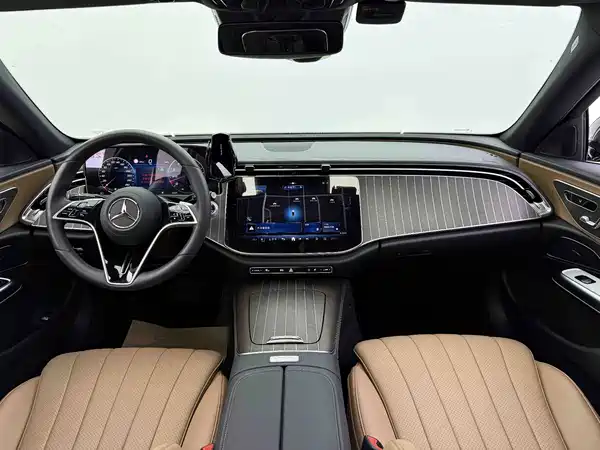 Mercedes-Benz E-Class 2025