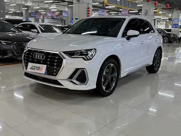 Audi Q3 2022
