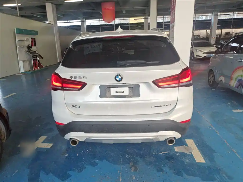BMW X1 2022 — фото 6