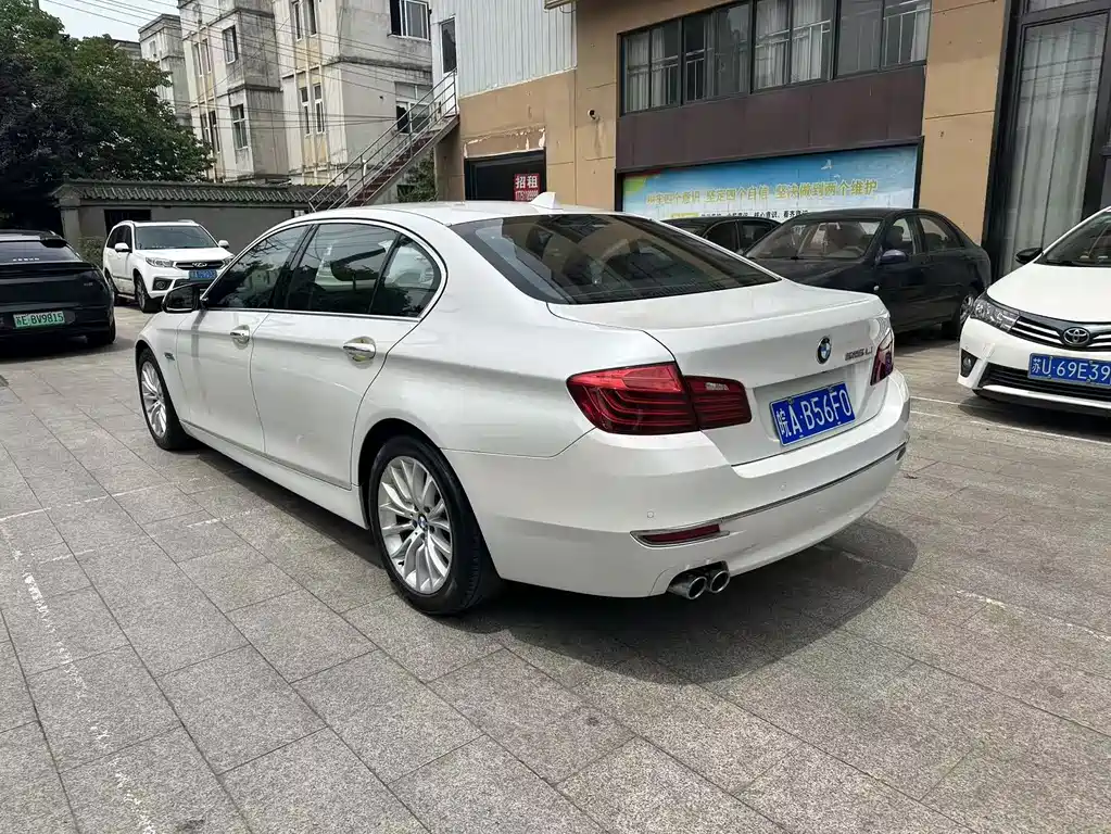 BMW 5 Series 2015 — фото 4