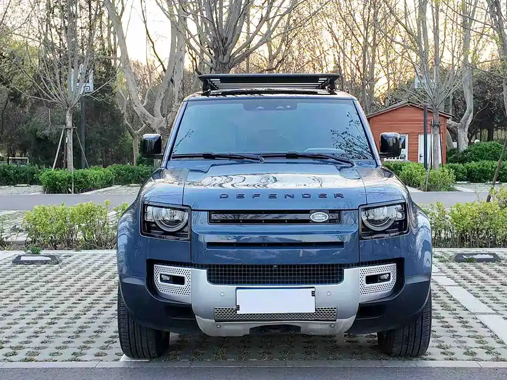 Land Rover Defender 2021 — фото 1