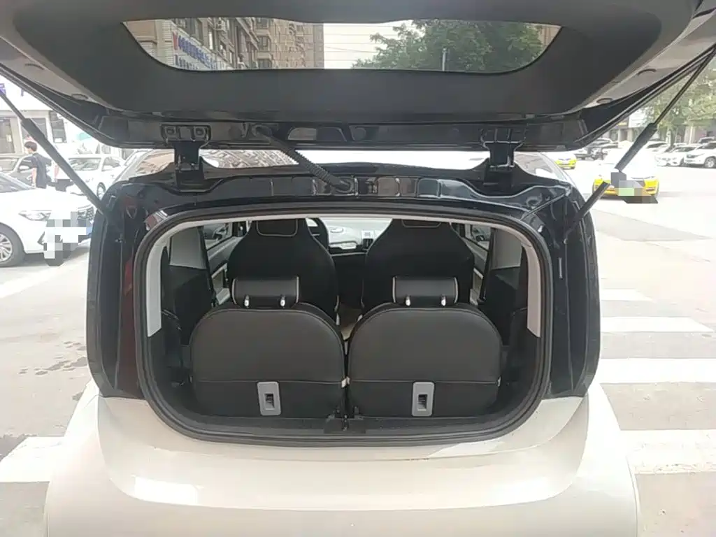 Baojun Kiwi EV 2022 — фото 19