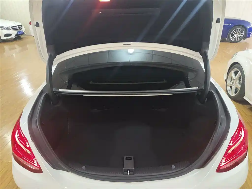 Mercedes-Benz C-Class 2015 — фото 15