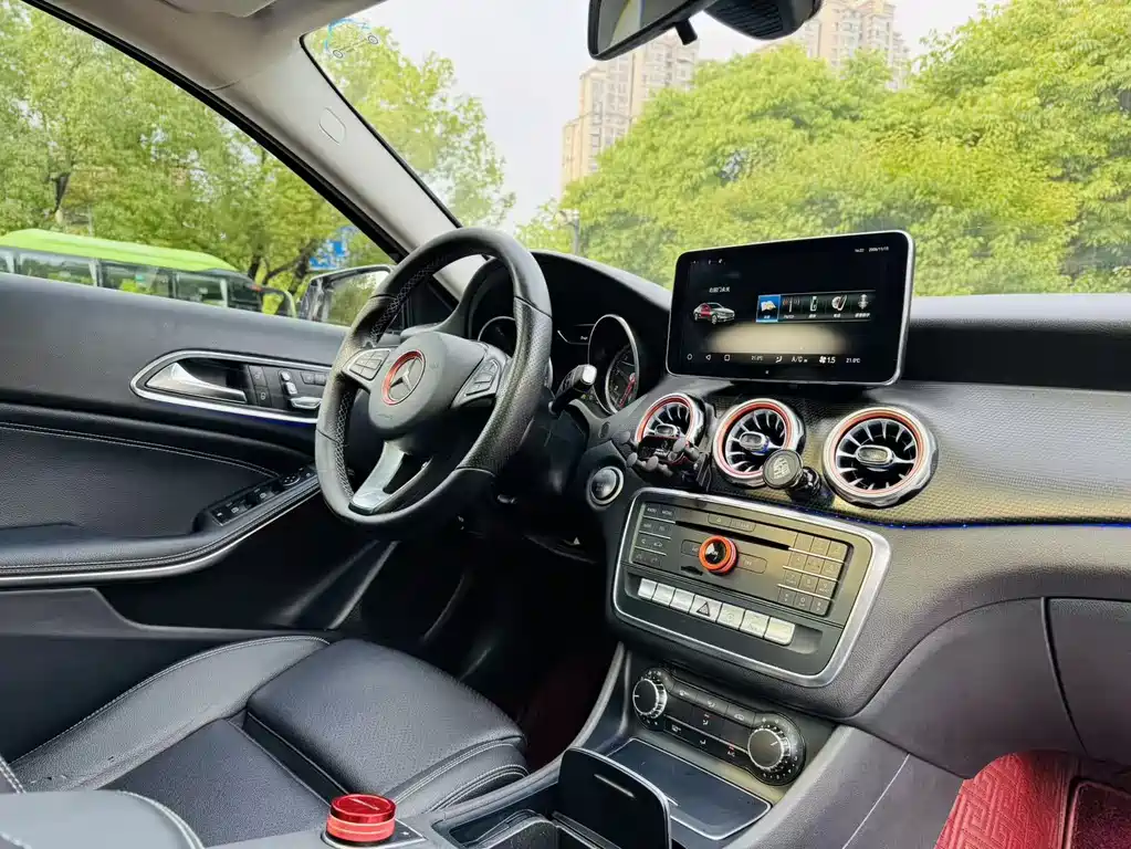 Mercedes-Benz GLA 2018 — фото 10