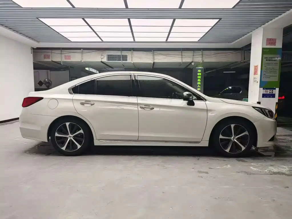 Subaru Legacy 2016 — фото 4