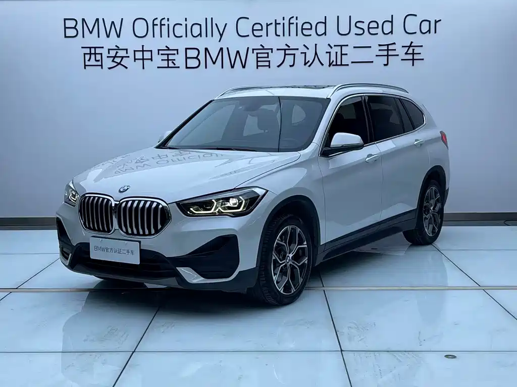 BMW X1 2022 — фото 1