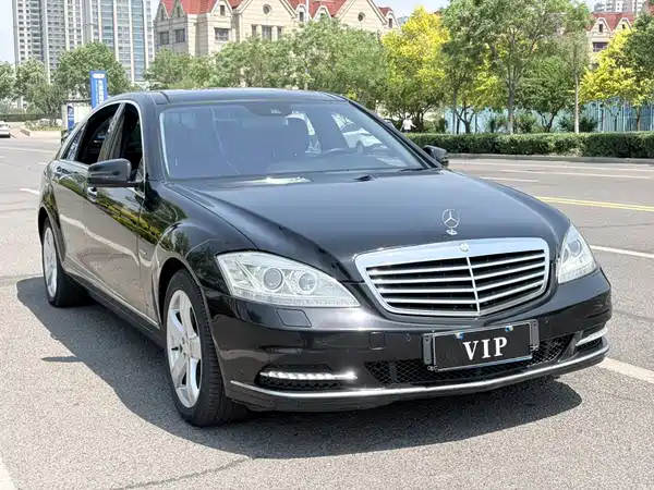 Mercedes-Benz S-Class 2013