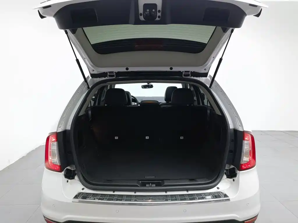 Ford Edge 2014 — фото 16