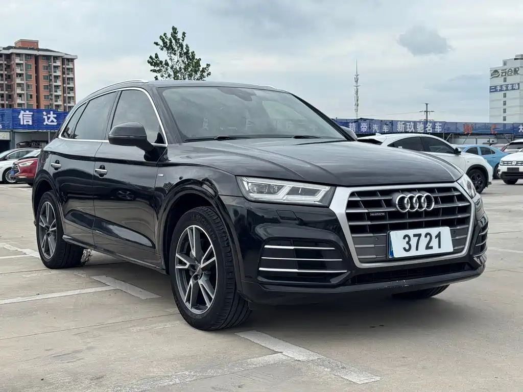 Audi Q5L 2019 — фото 3