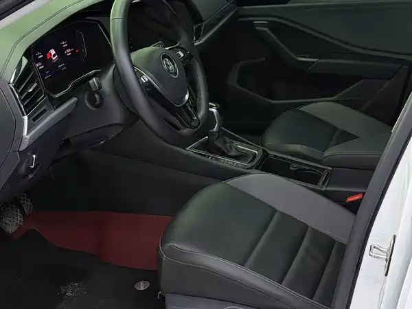 Volkswagen Sagitar 2022