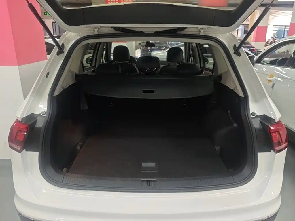 Volkswagen Tiguan L 2021 — фото 19