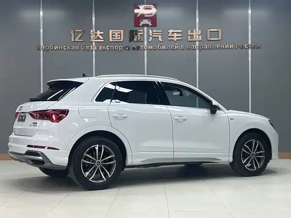 Audi Q3 2021