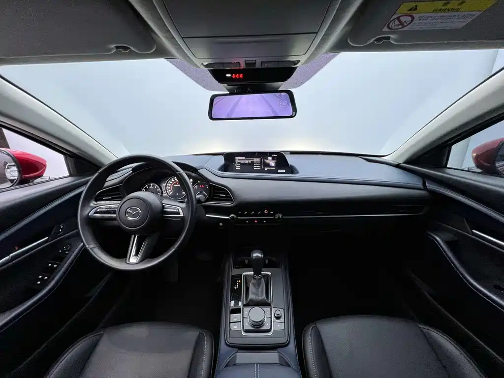 Mazda CX-30 2022 — фото 19