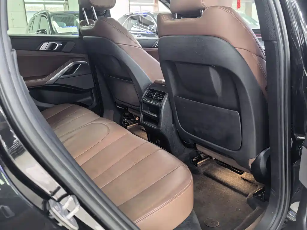 BMW X6 2020 — фото 10
