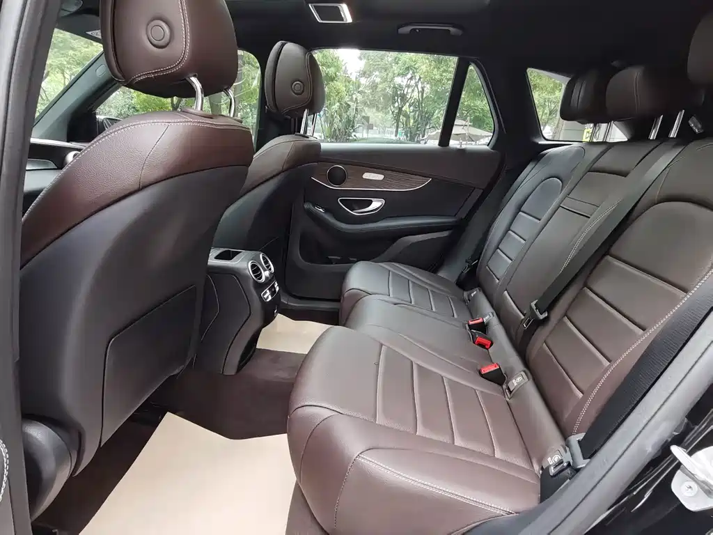 Mercedes-Benz GLC 2023 — фото 16