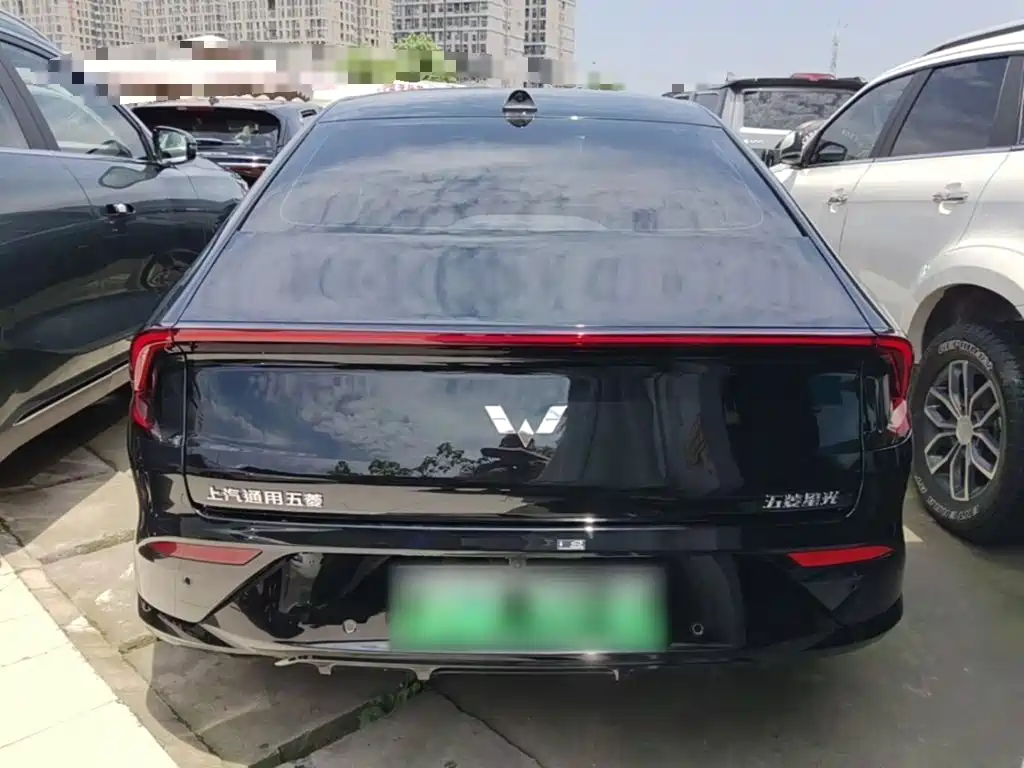Wuling Starlight 2025
