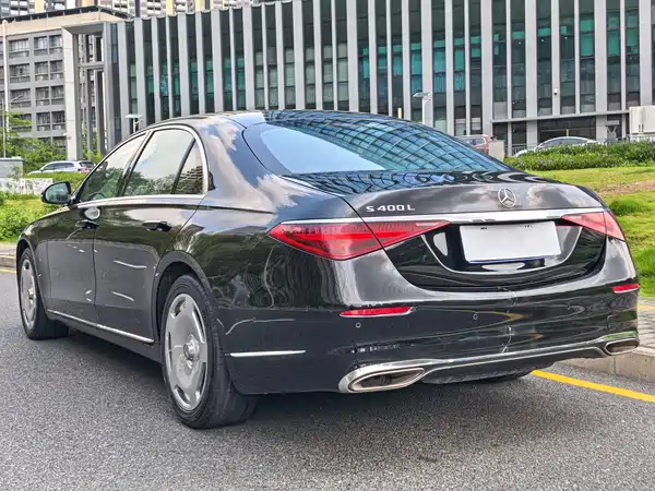 Mercedes-Benz S-Class 2022