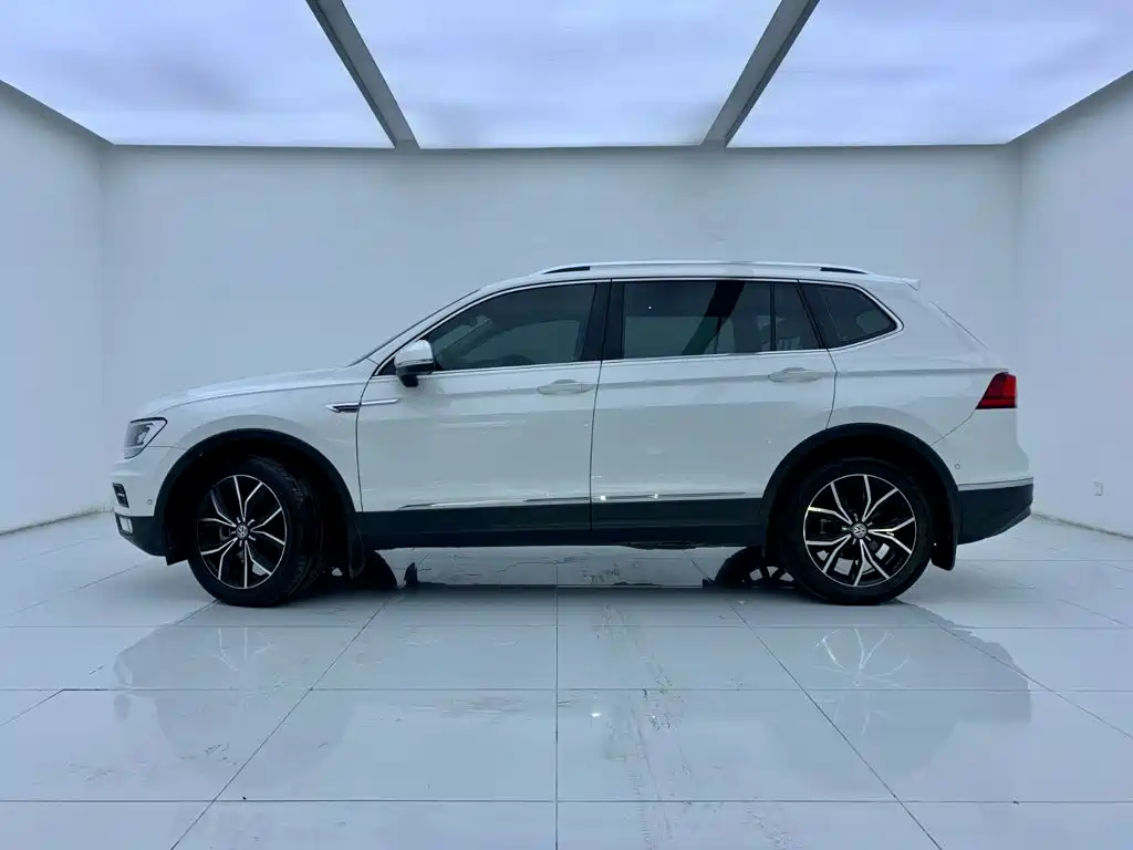 Volkswagen Tiguan L 2020 — фото 5