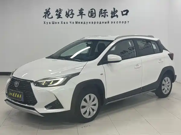 Toyota Yaris L 2023