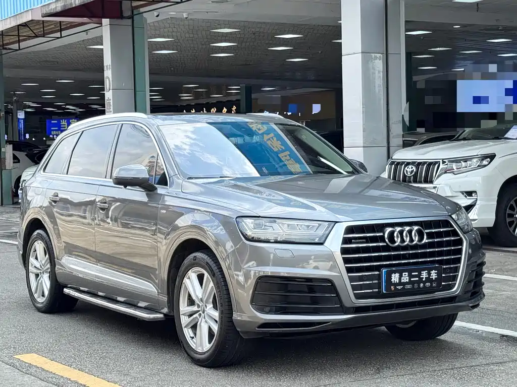 Audi Q7 2016
