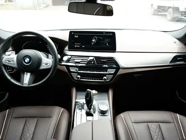 BMW 5 Series 2023
