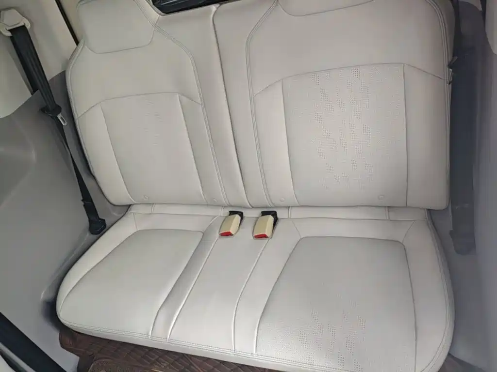 Wuling Air ev Clear Sky 2023 — фото 17